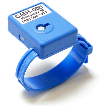 Low cost reusable security wristband for child supervision